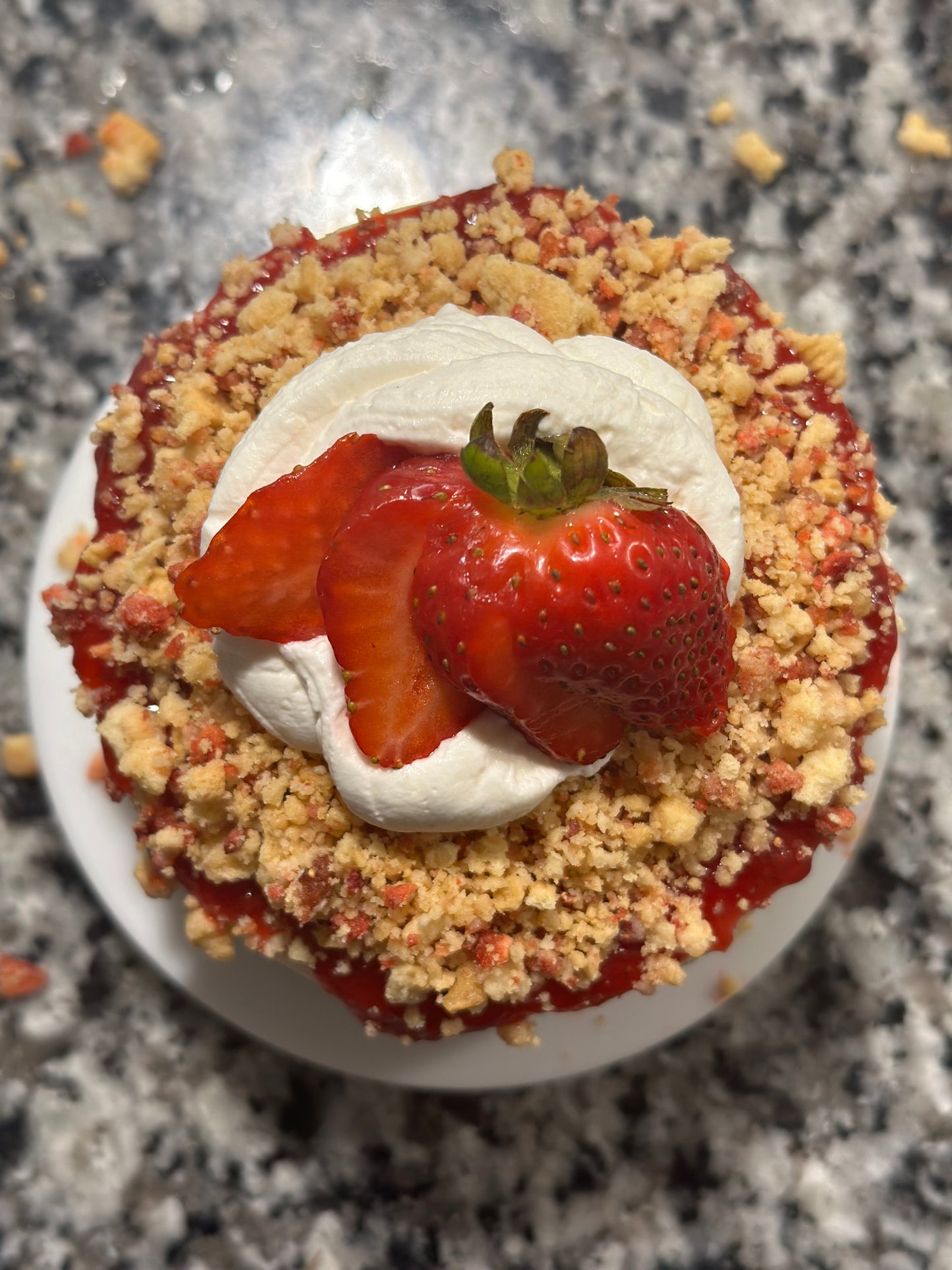 Strawberry Crumble Cheesecake
