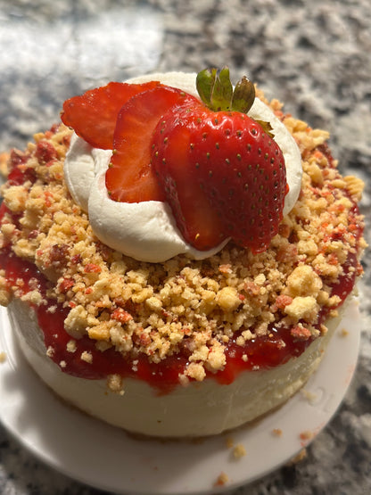 Strawberry Crumble Cheesecake