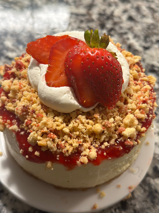 Strawberry Crumble Cheesecake